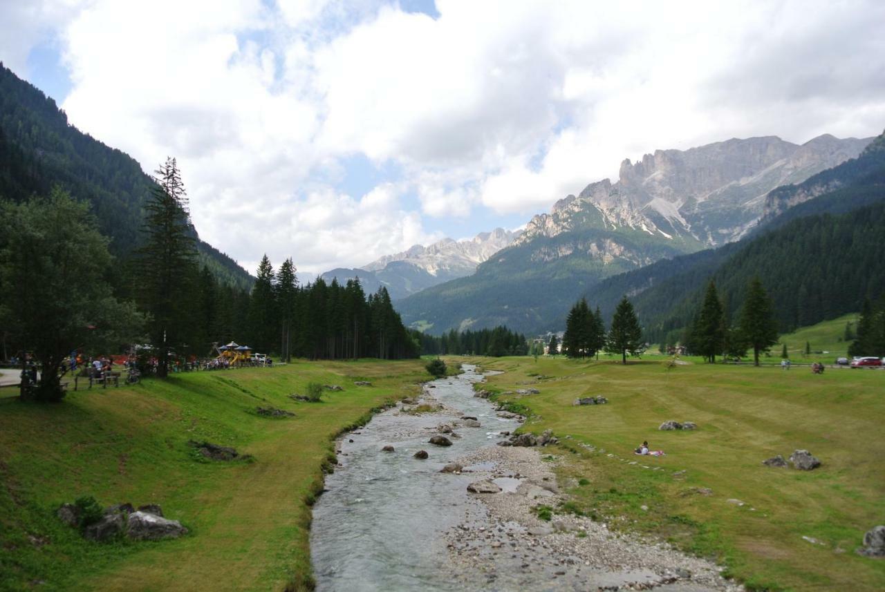 Casamau Trilo Apartment Campitello di Fassa Luaran gambar