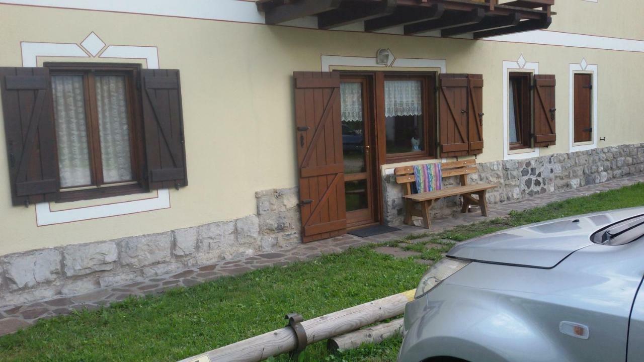 Casamau Trilo Apartment Campitello di Fassa Luaran gambar